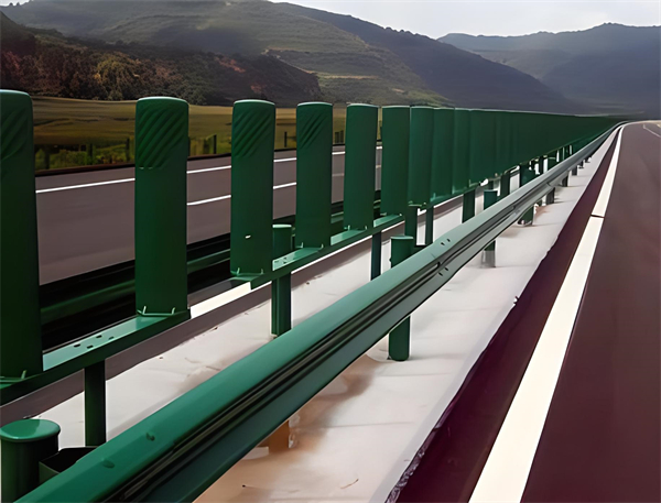 焦作三波护栏板在高速公路的应用